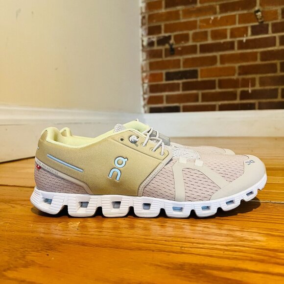 Women's On Cloud X 3 Size 9.5 - Picture 13 of 16